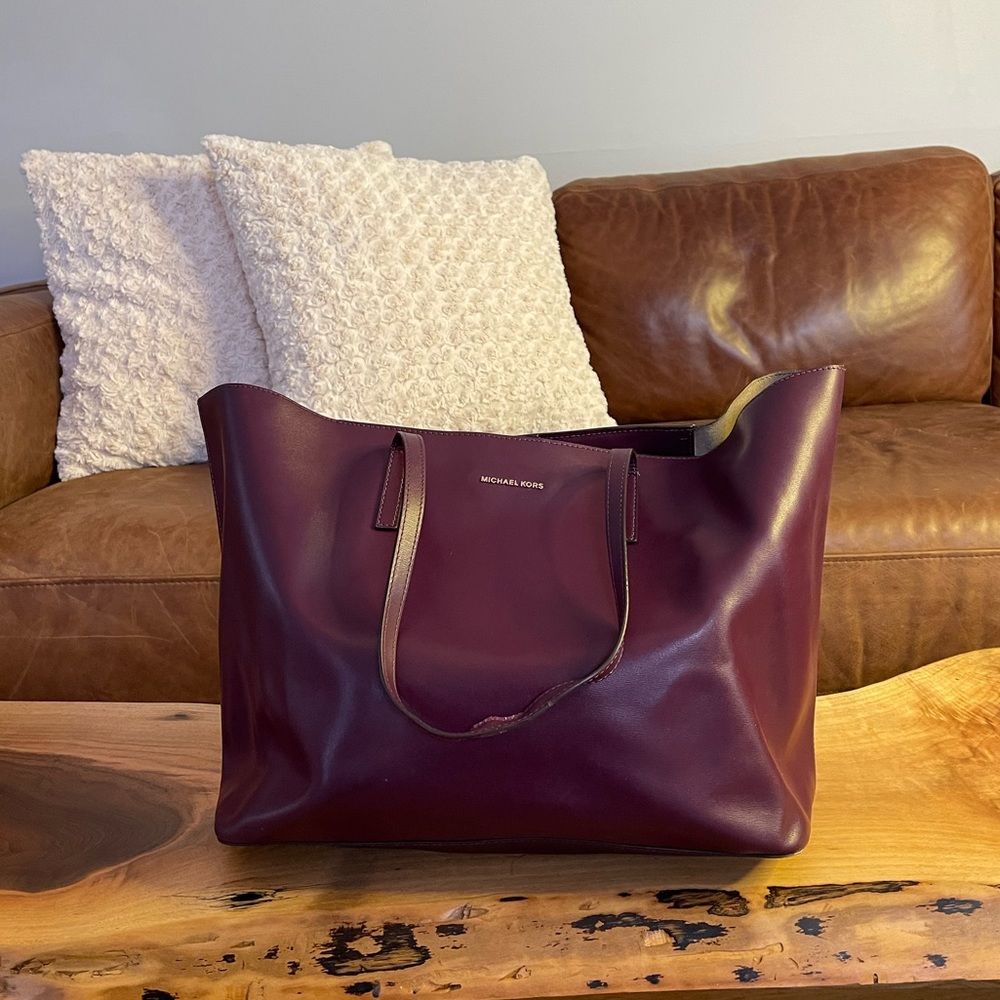 MICHAEL KORS Plum Emry Large Leather Tote Purse.